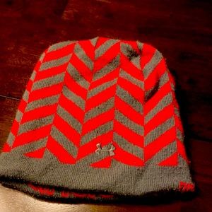 Used. Gray+Pink Under Armor beenie.